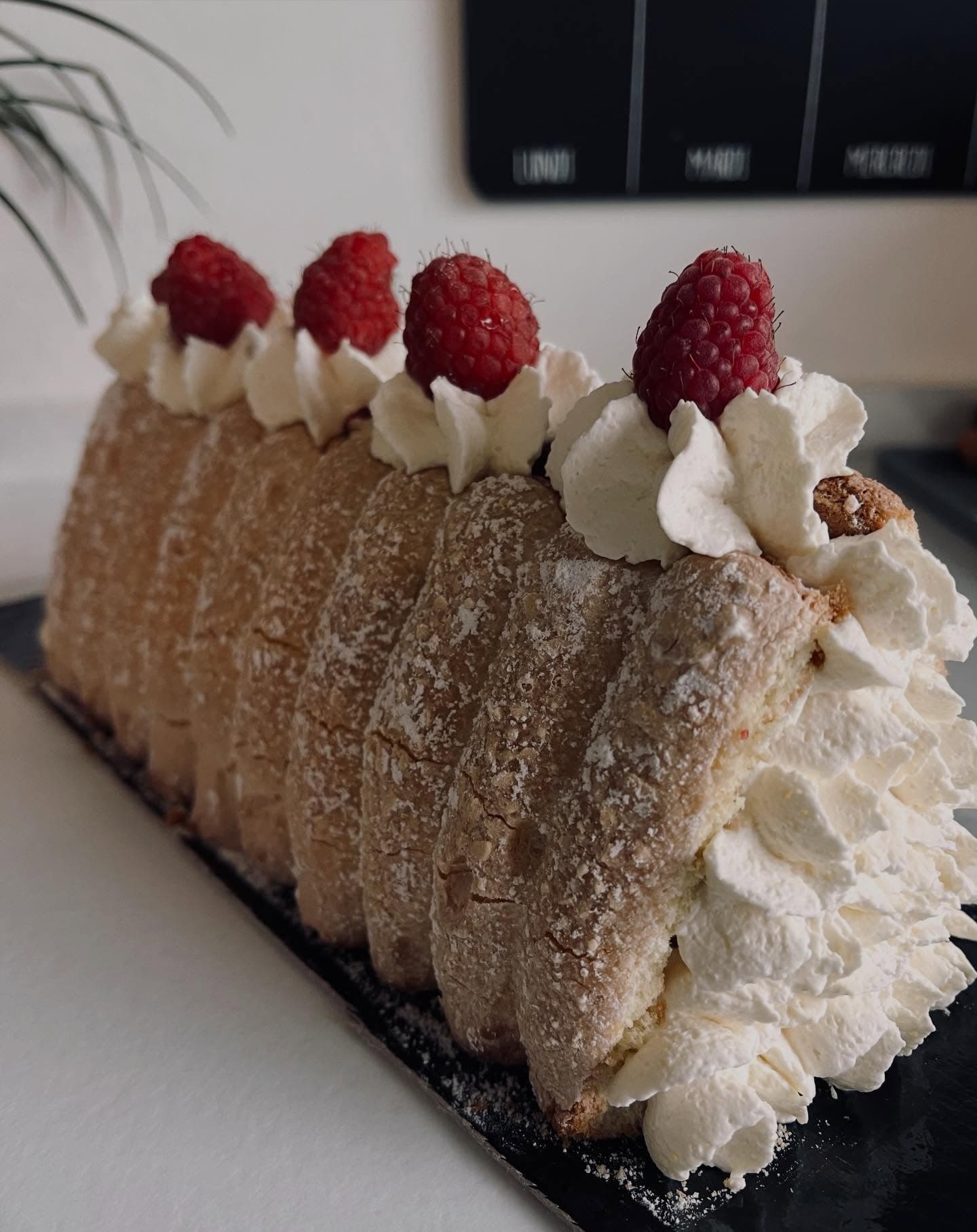 Buche framboises chantilly