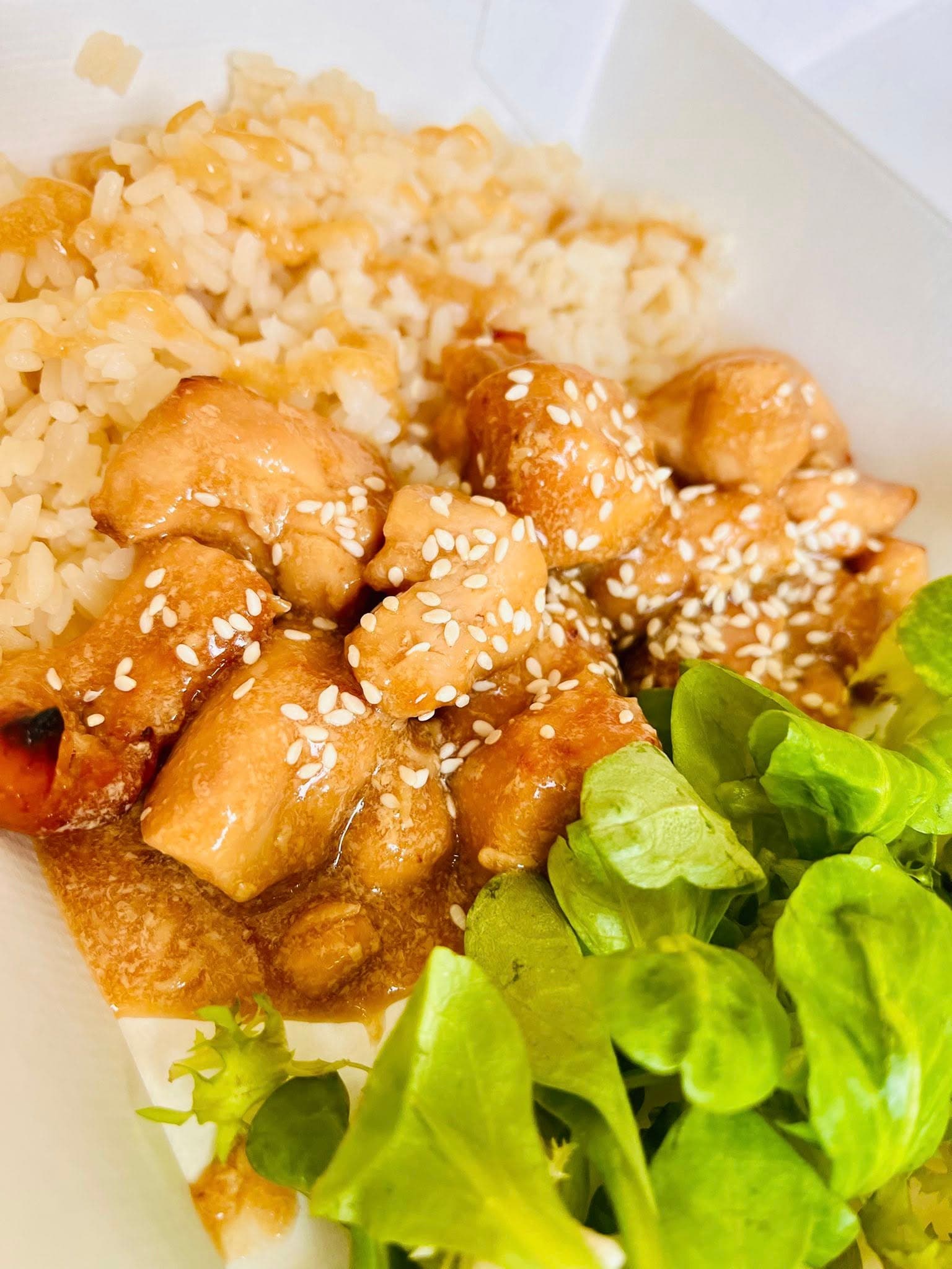 Poulet sesame avec riz